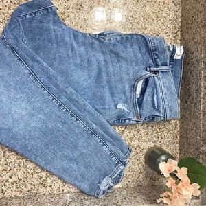 Women’s Abercrombie and fitch jeans size 18
